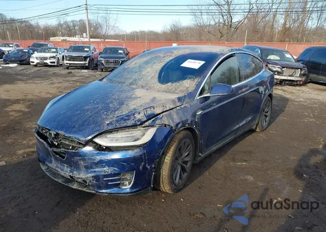 2018 Tesla Model X 100D/75D/P100D from USA, damaged, VIN 5YJXCBE23JF091778